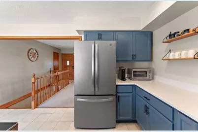 5615 Twin Lake Terrace N, Crystal, MN 55429 - Photo 18