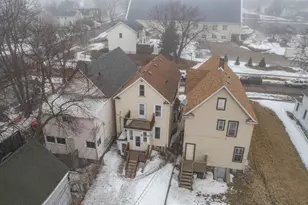 2424 W 2nd St, Duluth, MN 55806 - Photo 2