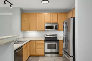 580 N 2nd St, Minneapolis, MN 55401 - Photo 8