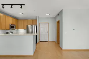 580 N 2nd St, Minneapolis, MN 55401 - Photo 6