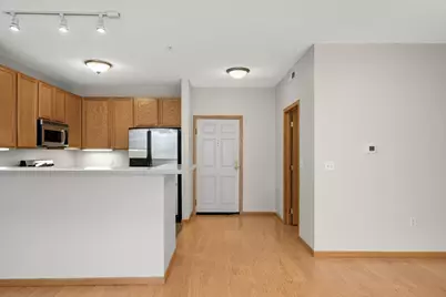 580 N 2nd Street #301, Minneapolis, MN 55401 - Photo 8