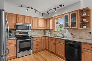 5427 Brittany Ct, White Bear Township, MN 55110 - Photo 8