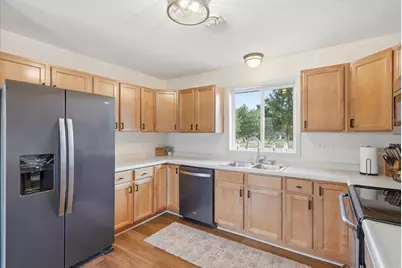 1323 216th Avenue, New Richmond, WI 54017 - Photo 10