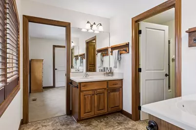 5110 Lexington Avenue N, Shoreview, MN 55126 - Photo 26