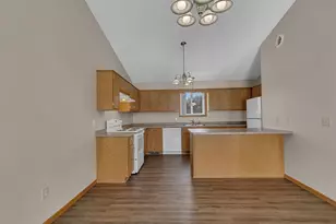 214 Appaloosa Ct, Braham, MN 55006 - Photo 6