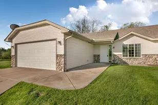216 Appaloosa Ct, Braham, MN 55006 - Photo 1