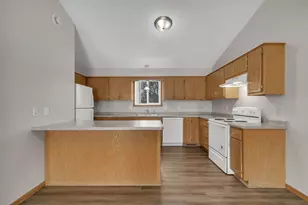216 Appaloosa Ct, Braham, MN 55006 - Photo 6