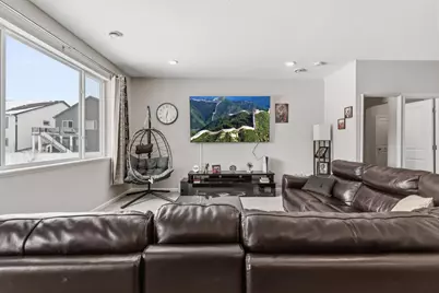 10060 Drake Street NW, Coon Rapids, MN 55433 - Photo 8