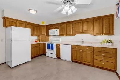 2705 Larch Lane N, Plymouth, MN 55441 - Photo 10