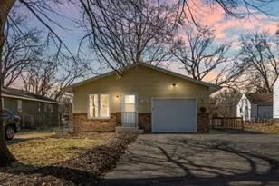 2705 Larch Ln N, Plymouth, MN 55441 - Photo 1