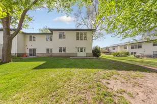 2129 Bard Ct, Faribault, MN 55021 - Photo 8