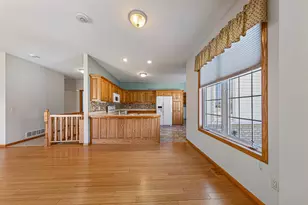 2129 Bard Ct, Faribault, MN 55021 - Photo 12