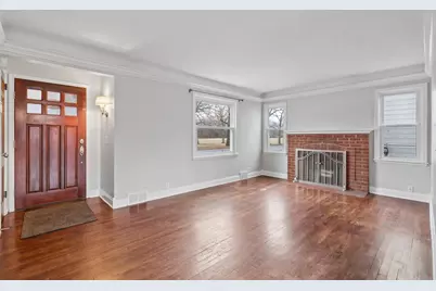 2711 Xerxes Avenue N, Robbinsdale, MN 55422 - Photo 4