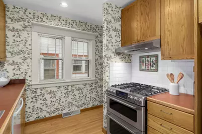 185 Exeter Place, Saint Paul, MN 55104 - Photo 8