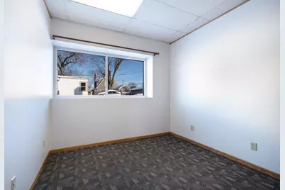 915 S Front Street, Mankato, MN 56001 - Photo 12