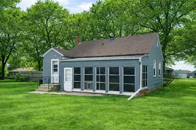 823 Columbus Avenue, Westbrook, MN 56183 - Photo 1