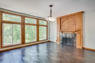 8973 Knoble Ct, Eden Prairie, MN 55347 - Photo 12