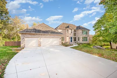 8973 Knoble Court, Eden Prairie, MN 55347 - Photo 2