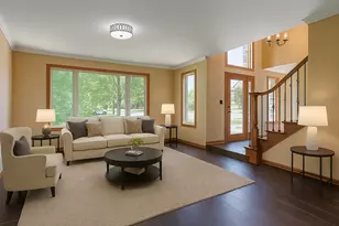8973 Knoble Ct, Eden Prairie, MN 55347 - Photo 10