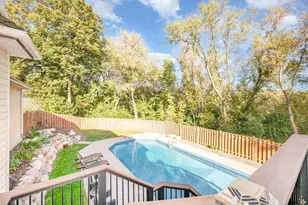 8973 Knoble Ct, Eden Prairie, MN 55347 - Photo 48