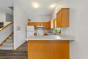 1313 Constitutional Dr, Northfield, MN 55057 - Photo 10