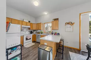 1313 Constitutional Dr, Northfield, MN 55057 - Photo 8