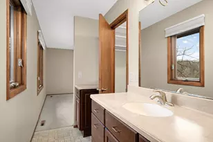1592 Norwood Cir, Eagan, MN 55122 - Photo 32