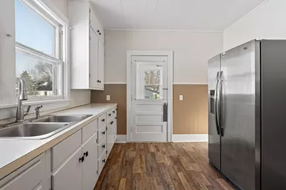 613 4th Avenue SE, Waseca, MN 56093 - Photo 32