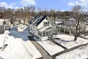 613 4th Ave SE, Waseca, MN 56093 - Photo 1