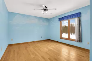 2031 Timberwood Dr, Chanhassen, MN 55317 - Photo 20