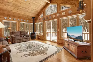 2031 Timberwood Dr, Chanhassen, MN 55317 - Photo 14