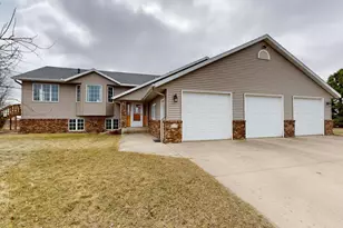 6335 1st Ave W, Willmar, MN 56201 - Photo 2