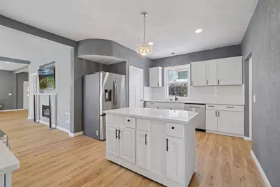 120 4th Avenue E, Shakopee, MN 55379 - Photo 10