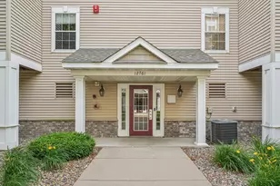 12761 College View Dr, Eden Prairie, MN 55347 - Photo 2
