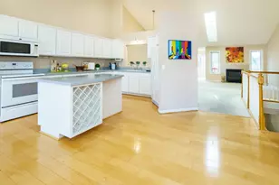 9125 Medley Cir, Golden Valley, MN 55427 - Photo 4