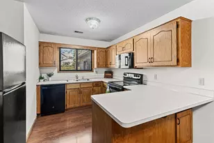 7646 13th St N, Oakdale, MN 55128 - Photo 1