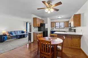 7646 13th St N, Oakdale, MN 55128 - Photo 4