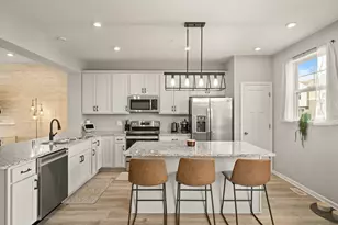 799 Roselyn Dr, Victoria, MN 55386 - Photo 6