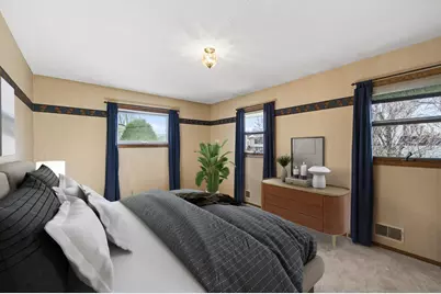 303 Thompson Avenue W, West Saint Paul, MN 55118 - Photo 12