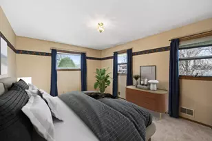 303 Thompson Ave W, West Saint Paul, MN 55118 - Photo 12