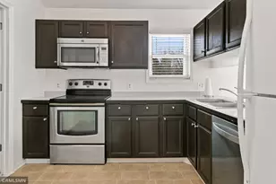 5329 Highpointe Terrace, Bloomington, MN 55437 - Photo 10