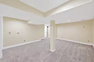 2302 Brewster St, Saint Paul, MN 55108 - Photo 26