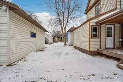 2302 Brewster Street, Saint Paul, MN 55108 - Photo 32