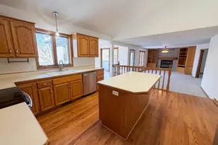 8433 Upland Ln N, Maple Grove, MN 55311 - Photo 8