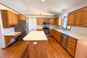 8433 Upland Ln N, Maple Grove, MN 55311 - Photo 14