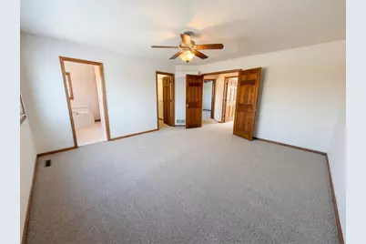 8433 Upland Lane N, Maple Grove, MN 55311 - Photo 4