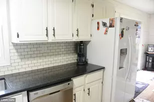 17172 220th St, Hutchinson, MN 55350 - Photo 12