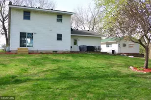 17172 220th St, Hutchinson, MN 55350 - Photo 8