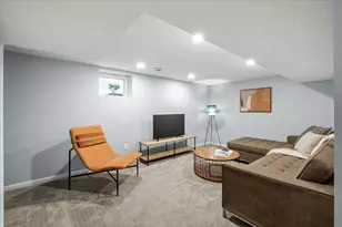 2627 Randolph St NE, Minneapolis, MN 55418 - Photo 24