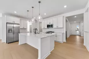 20016 Gaines Ct, Lakeville, MN 55044 - Photo 2